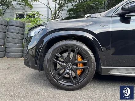 벤츠 GLE53 AMG 브레이크 부식 제거 후, 카본 세라믹 골드 컬러 캘리퍼 도색 / 용인 처인구