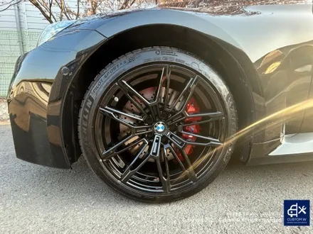 궁극의 드라이빙 머신 BMW M2 2세대 신형 930M 블랙 유광 휠도색 그리고 레드 캘리퍼 도색  (feat. 짝당 5만원 업체의 실체를 파악하고 커스텀 W에 방문하신 사연) / 용인 처인구