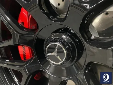 번호판도 장착되지 않은 신차 출고 작업_! / 벤츠 G63AMG 22인치 하이그로시 블랙 (검정 유광) 휠도색 (feat. 센터 휠 캡 주변 부품 모두 포함) / 용인 처인구