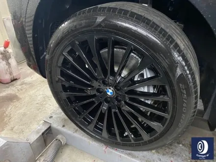 BMW X7 40D 신차 출고 작업 22인치 블랙 유광 휠도색 / 용인 처인구