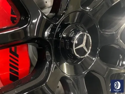 번호판도 장착되지 않은 신차 출고 작업_! / 벤츠 G63AMG 22인치 하이그로시 블랙 (검정 유광) 휠도색 (feat. 센터 휠 캡 주변 부품 모두 포함) / 용인 처인구