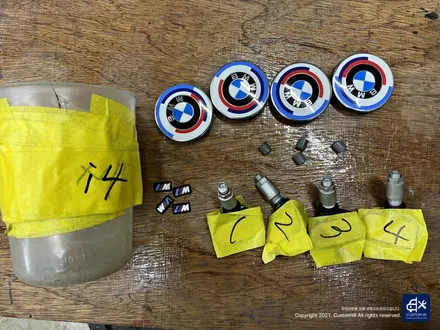 BMW i4 M50 기존 도색 제거 약품 박리 후, 블랙 폴리시 휠 + 블루 캘리퍼 도색 / 용인 처인구