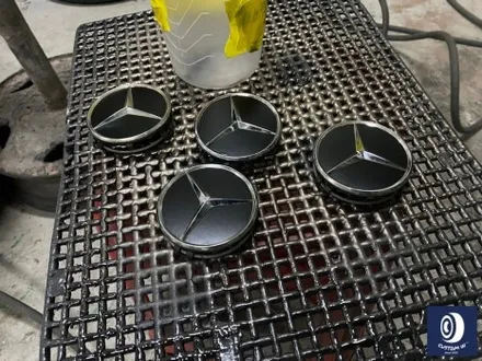 벤츠 W213 E43 AMG 휠 상처 수리 후 사틴 블랙 (무광 검정 / 매트 블랙) 휠 복원 도색 + 카본 세라믹 골드 캘리퍼 도색 / 용인 처인구