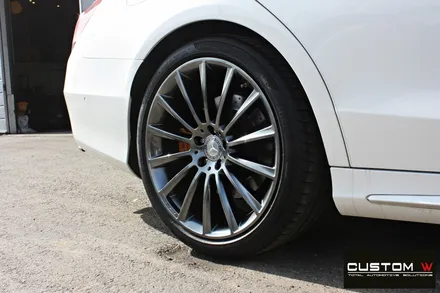 벤츠 S350d 4MATIC AMG line 휠 상처 수리 후 고스트 크롬 휠도색 + 카본 세라믹 골드 캘리퍼 도색 / 용인 처인구