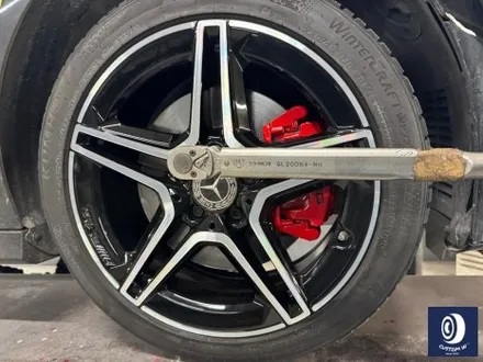 벤츠 CLA250 휠 상처 수리 후, 다이아몬드 커팅 휠 복원 + 지저분한 캘리퍼 부식 녹 제거 및 고착된 분진 제거 후, 레드 캘리퍼 도색 / 용인 처인구