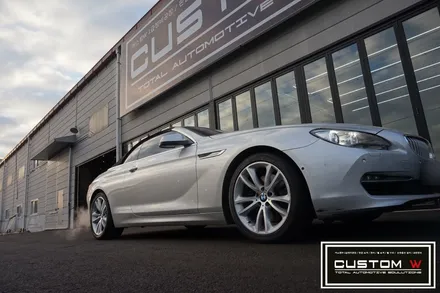 BMW 650i 컨버터블 잘못된 휠수리 이력. 박리후, 다이아몬드 컷팅 휠수리 , 심각한 부식 캘리퍼 녹 제거후, 부식방지 방청 ,코팅 효과 겸비한 캘리퍼 도색 작업 까지.! / 용인 처인구