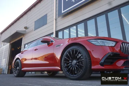 매일 같이 입고 되는  벤츠 GT43 AMG 4 도어 골드 캘리퍼 도색, 하이그로시 블랙 검정 유광 휠도색. / 용인 처인구