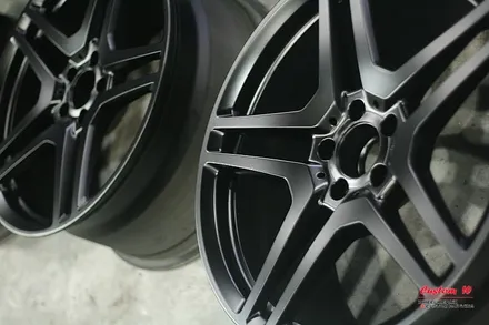 휠도색 컬러는 맷블랙, 차량은 슈퍼파워 벤츠 CL65 AMG(V12 BITURBO 후덜덜) / 용인 처인구