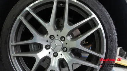 벤츠 GLE 63 AMG 다운포스를 위한 블랙유광 휠도색과 레드 캘리퍼도색. / 용인 처인구