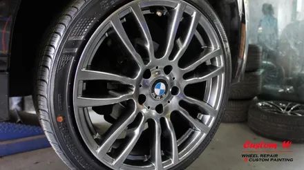 BMW 118D 18인치 고스트크롬 휠도색 + 금호 마제스티 225 40 18 타이어교체. / 용인 처인구
