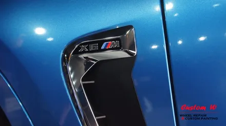 커스텀W를 찾아온 헤비급이지만 M! BMW X6M 차량의 블랙유광 휠도색. / 용인 처인구