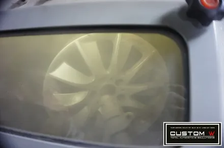 BMW 525D 투어링 휠 상처수리 후 고스트크롬 휠도색. / 용인 처인구
