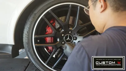 벤츠 GLE 63 AMG 맷블랙,실버 투톤 휠도색. / 용인 처인구