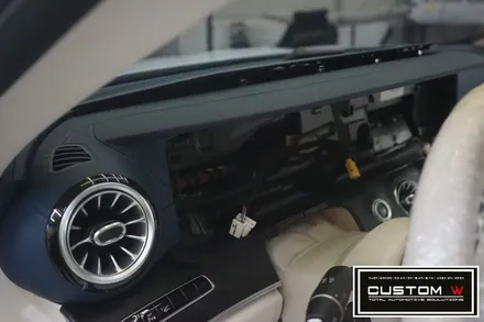 E클래스 E220d 쿠페 와이드콕핏(와이드스크린) 계기판 장착. / 용인 처인구