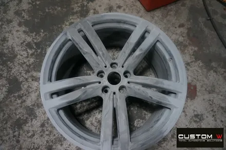 재방문 주신 고객. BMW G12 740LI 휠 상처 수리 후, 건메탈 휠복원 도색. / 용인 처인구