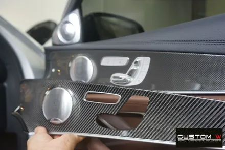 벤츠 W213 E53AMG 실내 트림 순정 카본 트림으로 교체. / 용인 처인구