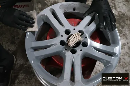 벤츠 W211 E350 박리 후 고스트크롬 휠도색 / 용인 처인구