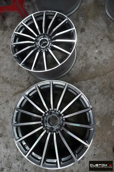 벤츠 GT43 AMG 블랙유광 휠 도색 + 카본 세라믹 골드 캘리퍼 도색 (블랙 차량) / 용인 처인구