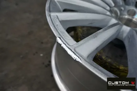 벤츠 CLS53 AMG 2개 다이아몬드 컷팅 휠 수리 (+마차휠 1개 박리후 블랙유광 휠 도색) / 용인 처인구