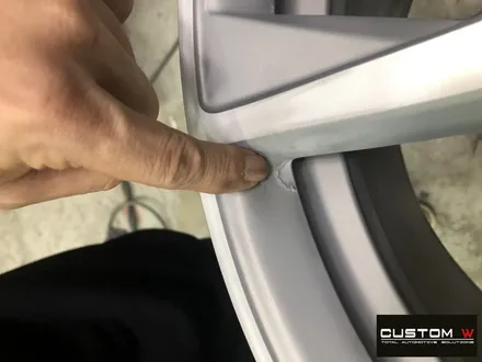 BMW X4 M40i  박리 후 블랙유광 휠도색 + 레드 캘리퍼 도색 / 용인 처인구
