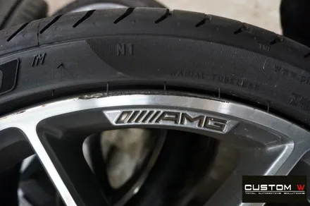 벤츠 E43 AMG 블랙 폴리시 휠 + 카본 세라믹 골드 캘리퍼 도색 / 용인 처인구