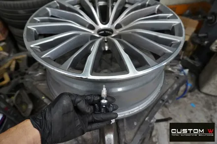 BMW 신형 3시리즈 G20 320d 블랙유광 휠도색 + 레드 캘리퍼 도색 / 용인 처인구