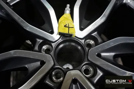 벤츠 E53 AMG  블랙 실버 유광 투톤 휠도색 + 레드 캘리퍼 도색 / 용인 처인구