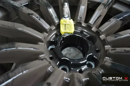 벤츠 GT43 AMG 휠 상처 수리 후 블랙유광 휠도색 / 용인 처인구