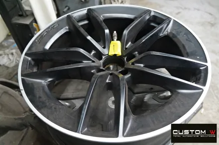 벤츠 CLS53 AMG 기존 고객 휠 상처 수리 후 블랙 실버 투톤 무광 휠도색 / 용인 처인구
