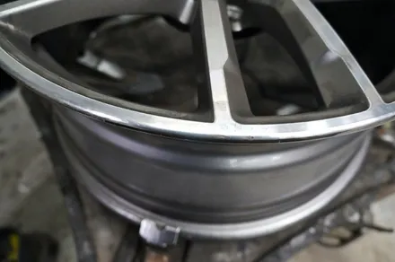 BMW 530i 18인치 휠수리 후 블랙유광 휠도색 / 용인 처인구