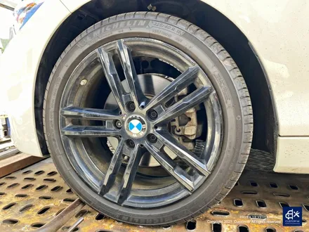 BMW 118d 703M 휠수리 후 블랙유광 휠도색 + 블루 캘리퍼 도색 / 용인 처인구
