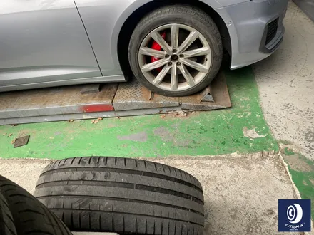 3년 전 캘리퍼 도색 작업 후, 재방문 주신 고객_! 아우디 A6 50TDI 20인치 휠 상처 수리 후, 블랙 유광 휠도색 / 용인 처인구