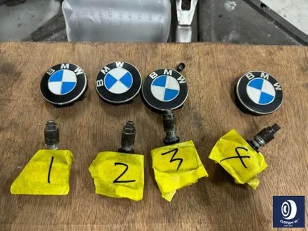 BMW G20 330i 791M 휠 상처 수리 후, 블랙 유광 휠도색 (feat. 공기압 센서 / TPMS 밸브 부식 나사선 손상 / 신품 에어 밸브 교체) / 용인 처인구