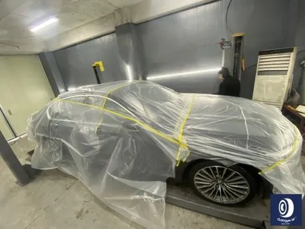 BMW G11 730d 20인치 휠 상처 수리 후, 다이아몬드 커팅 복원 + 브레이크 캘리퍼 부식 / 녹  제거 후, 건메탈 그레이 컬러 도색 / 용인 처인구