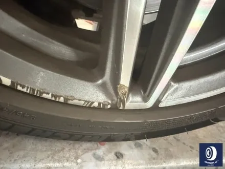 벤츠 W213 E300 AMG 라인 19인치 휠 상처 수리 후, 건메탈 그레이 휠 도색 / 용인 처인구