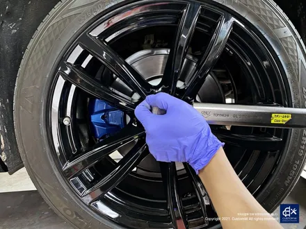 BMW 730Ld 박리 후 블랙유광 휠도색 + 블루 캘리퍼 도색 / 용인 처인구