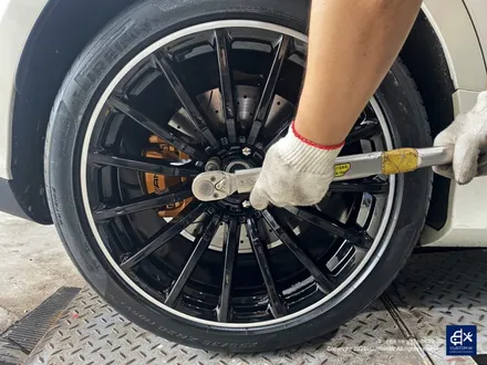 벤츠 GT43 AMG 블랙 실버 투톤 휠도색 & 카본 세라믹 골드 캘리퍼 도색 / 용인 처인구