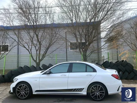 벤츠 C43 AMG 휠 상처 수리 후, 다이아몬드 커팅 가공을 이용한 블랙 폴리시 투톤 휠 커스텀 도색 / 용인 처인구