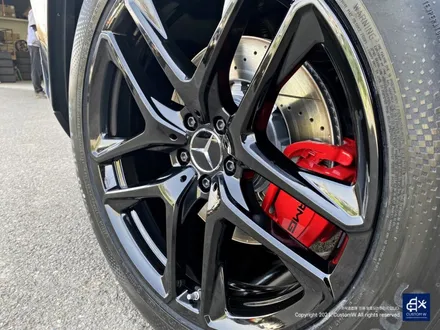 벤츠 GLE53 AMG 블랙유광 휠도색 + 레드 캘리퍼 도색 / 용인 처인구