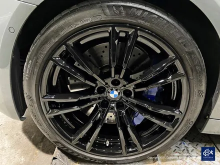 BMW F90 M5 박리 후 블랙유광 휠도색 + 리어 범퍼 디퓨저, 사이드 미러 블랙유광 도색 / 용인 처인구
