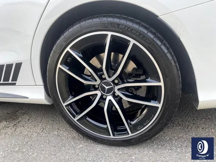 벤츠 C43 AMG 휠 상처 수리 후, 다이아몬드 커팅 가공을 이용한 블랙 폴리시 투톤 휠 커스텀 도색 / 용인 처인구