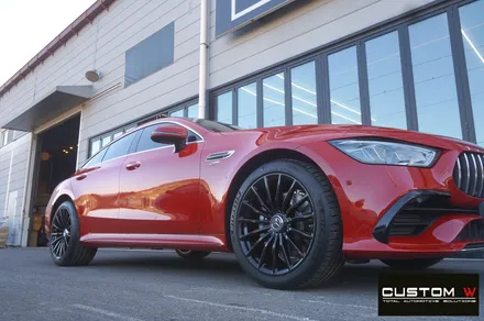 매일 같이 입고 되는  벤츠 GT43 AMG 4 도어 골드 캘리퍼 도색, 하이그로시 블랙 검정 유광 휠도색. / 용인 처인구