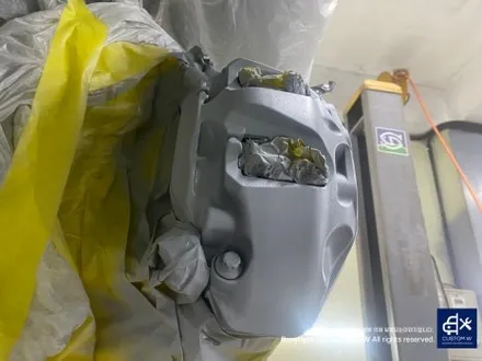 아우디 A7 50TDI 20인치 휠 상처 수리 후, 다이아몬드 커팅 가공을 이용한 블랙 폴리시 휠 커스텀 도색 작업 그리고 레드 캘리퍼 도색 작업까지_! / 용인 처인구