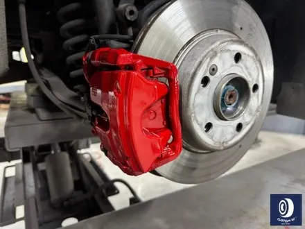 벤츠 W213 E300 18인치 블랙 유광 휠도색 + 지저분한 캘리퍼 부식 및 분진 제거 후, 깔끔하게 레드 컬러 캘리퍼 도색 (feat. 블랙 휠 캡 교환까지_!) / 용인 처인구