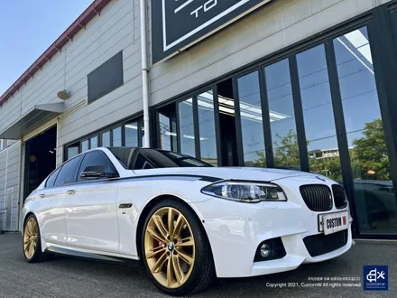 BMW F10 530d 크롬 도금 벗겨짐현상 약품 박리 제거 후 페라리 골드 휠도색 + 레드 캘리퍼 도색 / 용인 처인구