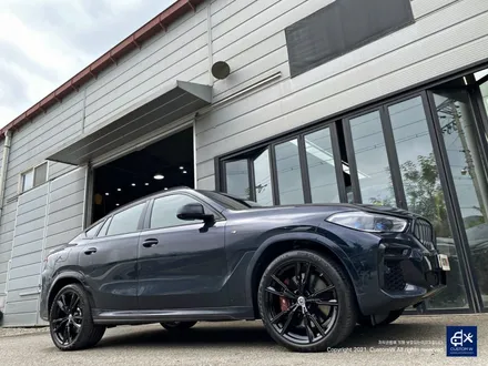 BMW X6 M50i 747M 블랙유광 휠도색 / 용인 처인구