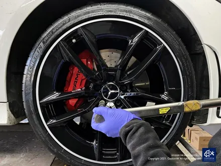 벤츠 CLS300d  블랙 실버 투톤 유광 휠도색 + 레드 캘리퍼 도색 / 용인 처인구