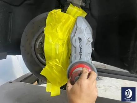 벤츠 W213 E43 AMG 휠 상처 수리 후 사틴 블랙 (무광 검정 / 매트 블랙) 휠 복원 도색 + 카본 세라믹 골드 캘리퍼 도색 / 용인 처인구