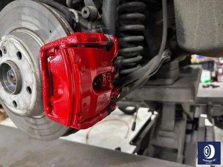 벤츠 W213 E300 18인치 블랙 유광 휠도색 + 지저분한 캘리퍼 부식 및 분진 제거 후, 깔끔하게 레드 컬러 캘리퍼 도색 (feat. 블랙 휠 캡 교환까지_!) / 용인 처인구