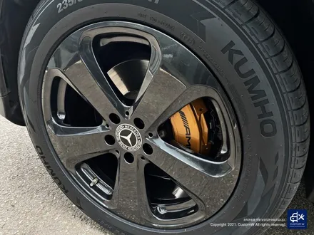 벤츠 GLC220d 다크 고스트크롬 휠도색 + 카본 세라믹 골드 캘리퍼 도색 / 용인 처인구